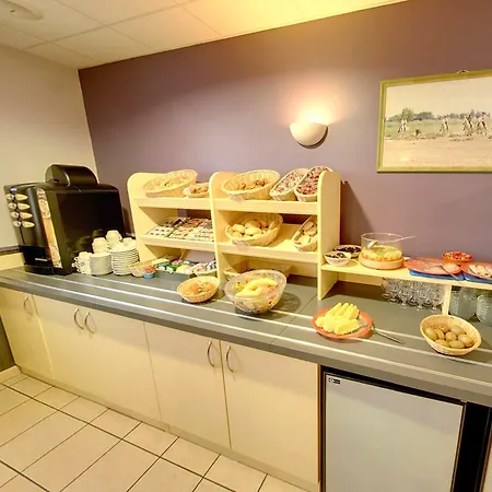 Ibis Budget Lunel Porte De Camargue Hotel Aimargues