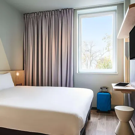 Hotel Ibis Budget Lunel Porte De Camargue Aimargues