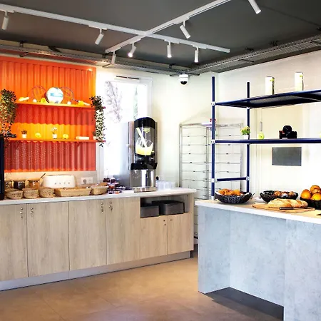 Ibis Budget Lunel Porte De Camargue *