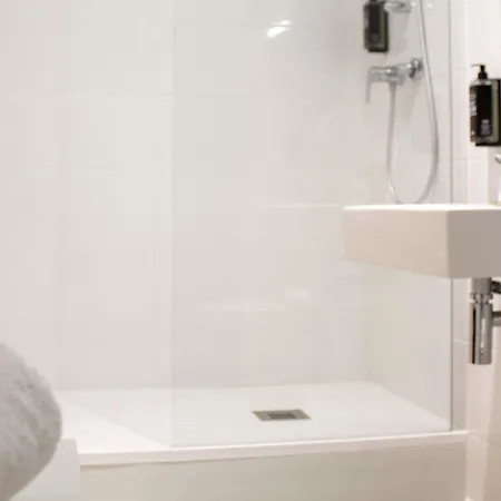 Ibis Budget Lunel Porte De Camargue *