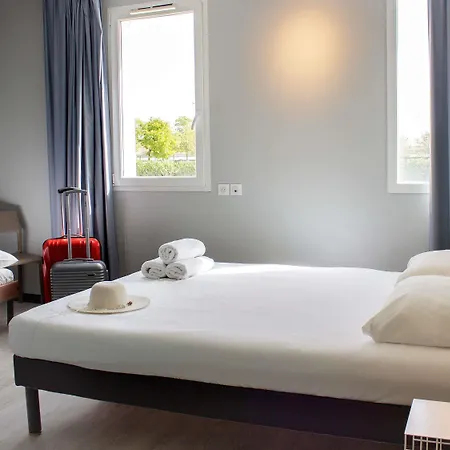 Ibis Budget Lunel Porte De Camargue * Aimargues