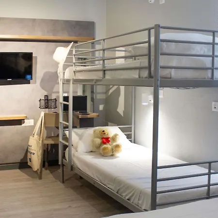 Ibis Budget Lunel Porte De Camargue *